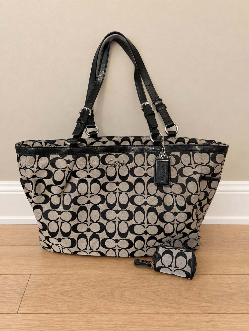 Coach Signature C F17725 Black Gray Patent Leather Tote Bag